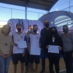 Entrega das medalhas e certificados da OBA 2020 aos alunos com a Gerente Pedagógica
Sheila Mezadri